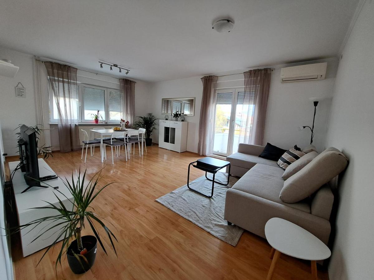 Charming Celje City Center Apartment Bagian luar foto