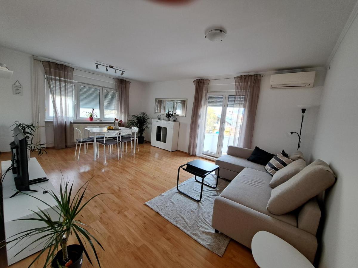Charming Celje City Center Apartment Bagian luar foto